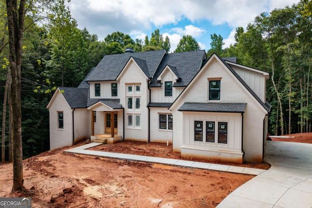 242 Carriage Avenue, Jefferson, GA 30549