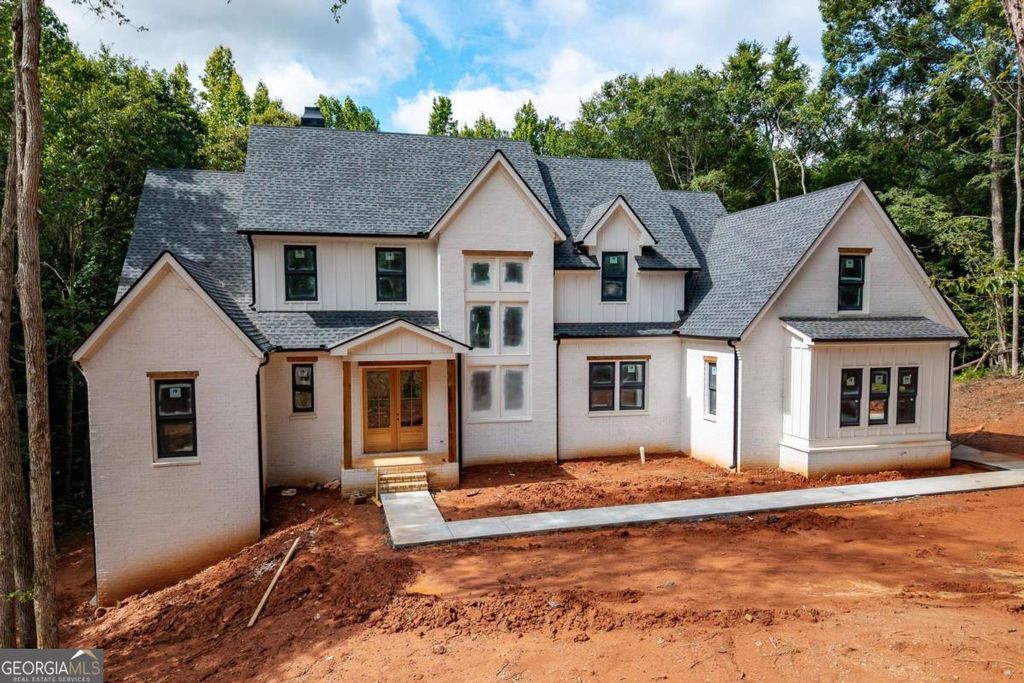 242 Carriage Avenue, Jefferson, GA 30549