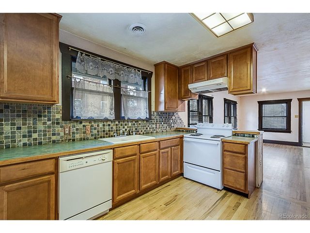 1114 15th St, Greeley, CO 80631