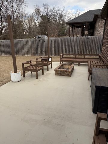 1301 Hickory Street, Cave Springs, AR 72718