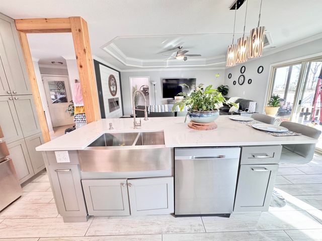 211 Creek View Drive, Austin, AR 72007