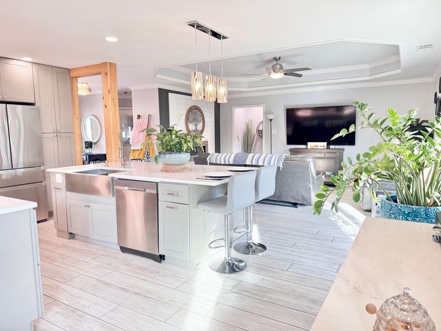 211 Creek View Drive, Austin, AR 72007