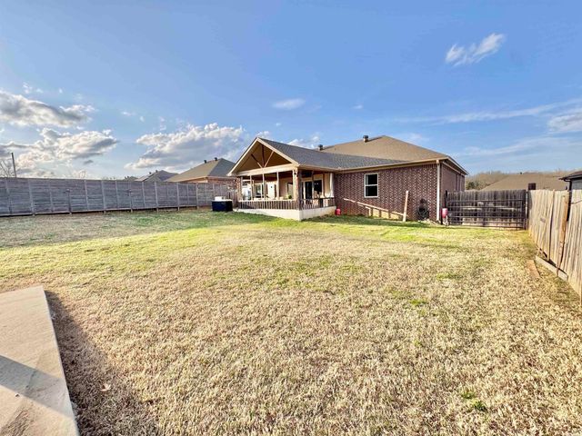 211 Creek View Drive, Austin, AR 72007