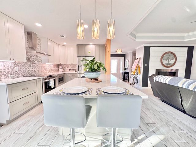 211 Creek View Drive, Austin, AR 72007