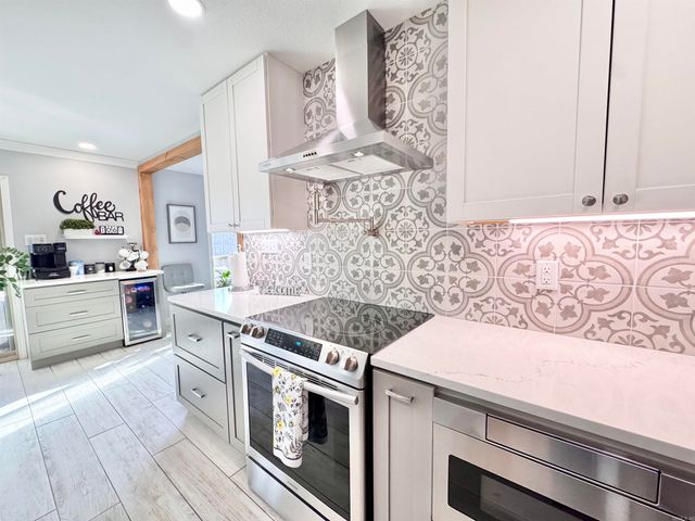 211 Creek View Drive, Austin, AR 72007