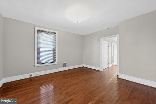 26 WATERLOO AVE, Berwyn, PA 19312