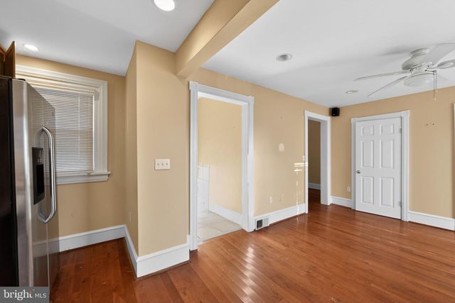 26 WATERLOO AVE, Berwyn, PA 19312