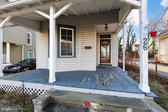 26 WATERLOO AVE, Berwyn, PA 19312