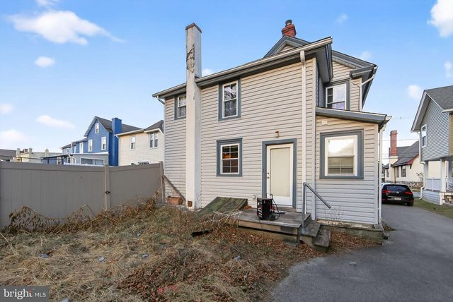 26 WATERLOO AVE, Berwyn, PA 19312