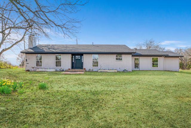 247 County Road 45480, Paris, TX 75462