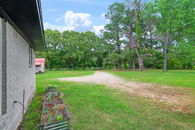 247 County Road 45480, Paris, TX 75462