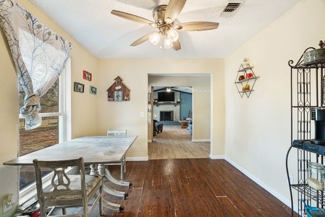 247 County Road 45480, Paris, TX 75462