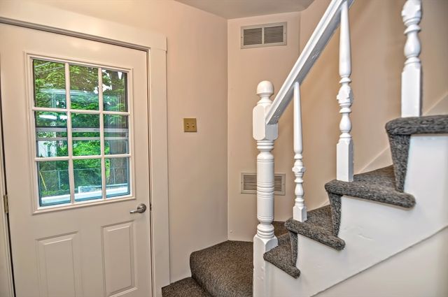 69 Poplar Street 2, Gloucester, MA 01930