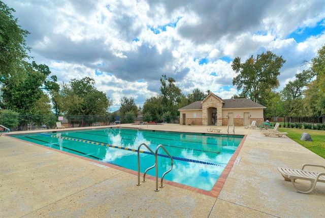 5704 Levenwood LN, Austin, TX 78724