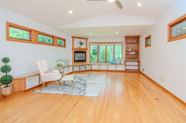 1712 Barrington Place, Ann Arbor, MI 48103