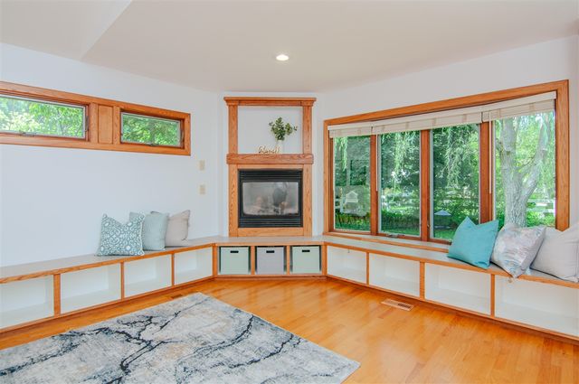 1712 Barrington Place, Ann Arbor, MI 48103