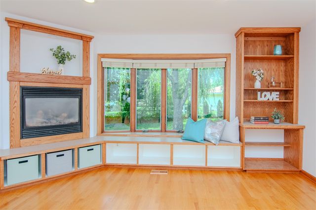 1712 Barrington Place, Ann Arbor, MI 48103