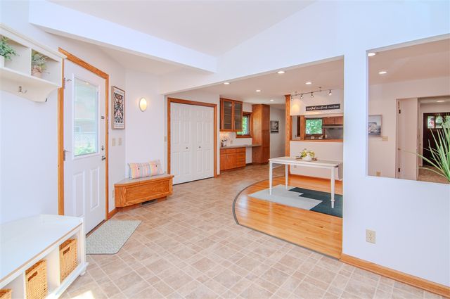 1712 Barrington Place, Ann Arbor, MI 48103