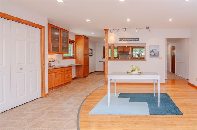 1712 Barrington Place, Ann Arbor, MI 48103