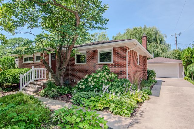 1712 Barrington Place, Ann Arbor, MI 48103