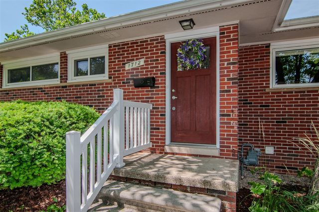 1712 Barrington Place, Ann Arbor, MI 48103