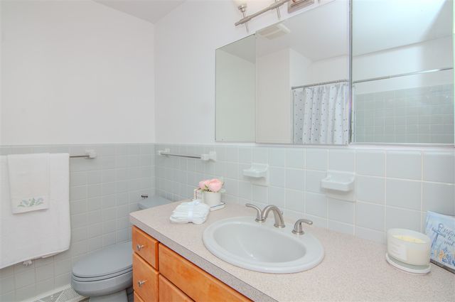 1712 Barrington Place, Ann Arbor, MI 48103