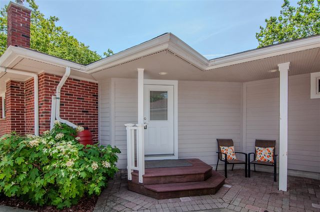 1712 Barrington Place, Ann Arbor, MI 48103