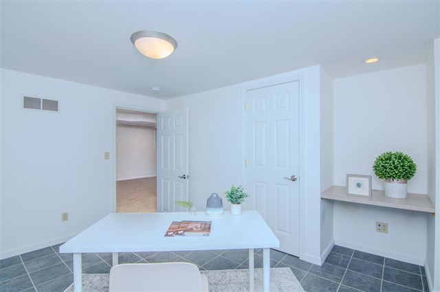 1712 Barrington Place, Ann Arbor, MI 48103