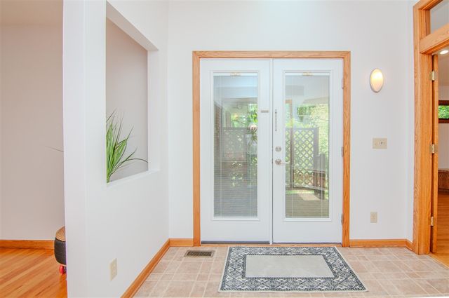 1712 Barrington Place, Ann Arbor, MI 48103