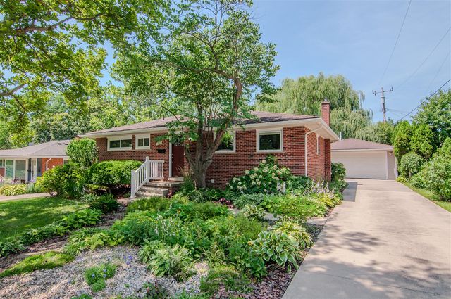 1712 Barrington Place, Ann Arbor, MI 48103