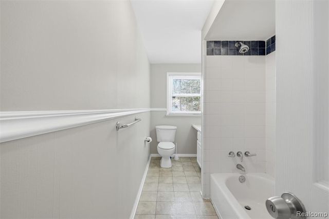 2403 Terry Street, Walled Lake, MI 48390