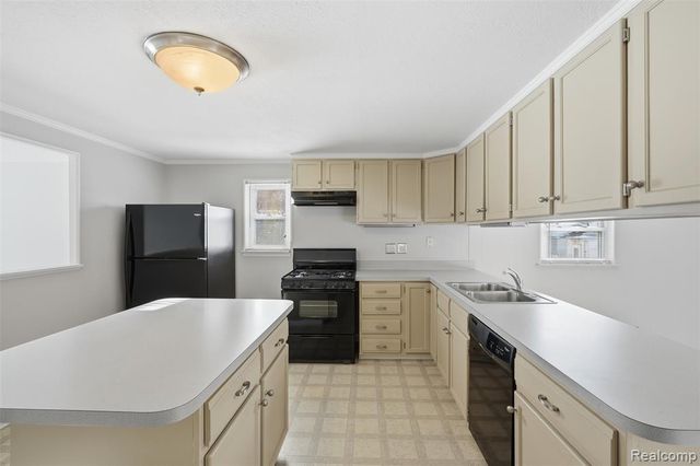 2403 Terry Street, Walled Lake, MI 48390