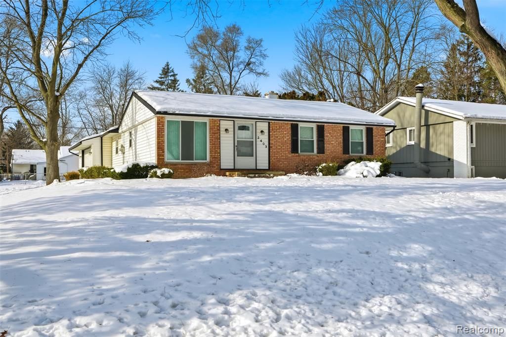 2403 Terry Street, Walled Lake, MI 48390