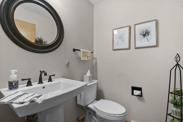 113 Coach House Drive, Madison, WI 53714