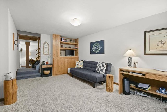 113 Coach House Drive, Madison, WI 53714