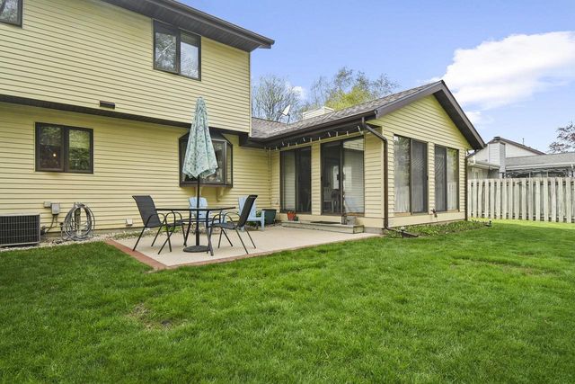 113 Coach House Drive, Madison, WI 53714