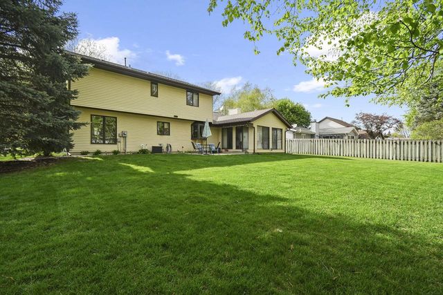 113 Coach House Drive, Madison, WI 53714
