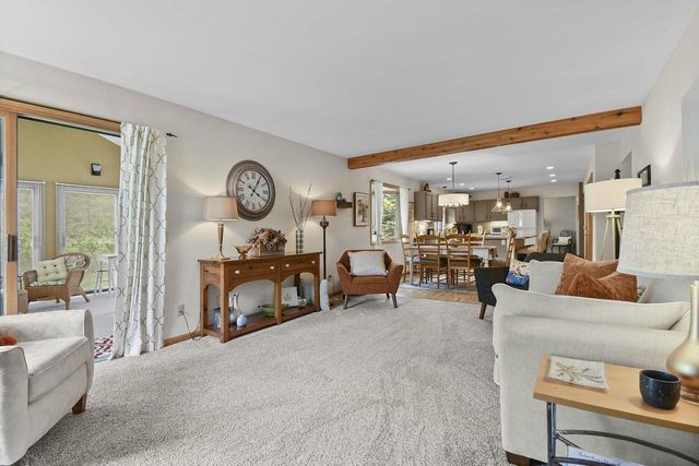 113 Coach House Drive, Madison, WI 53714