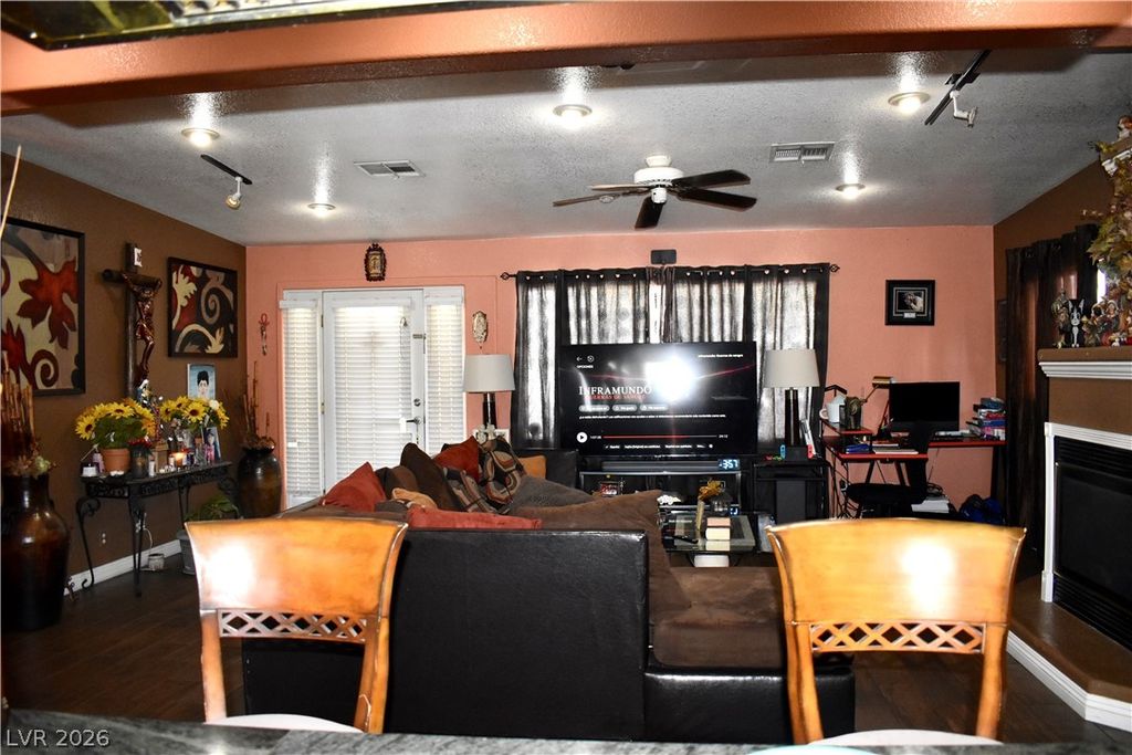 1109 Fay Boulevard, Las Vegas, NV 89108 — photo 5