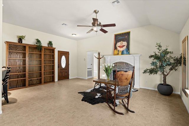 415 Tahitian DR, Bastrop, TX 78602