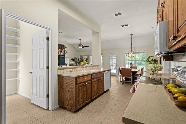 415 Tahitian DR, Bastrop, TX 78602