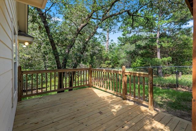 415 Tahitian DR, Bastrop, TX 78602