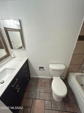 8001 N Firethorn Avenue, Tucson, AZ 85741