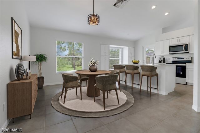 3340 33rd AVE NE, Naples, FL 34120