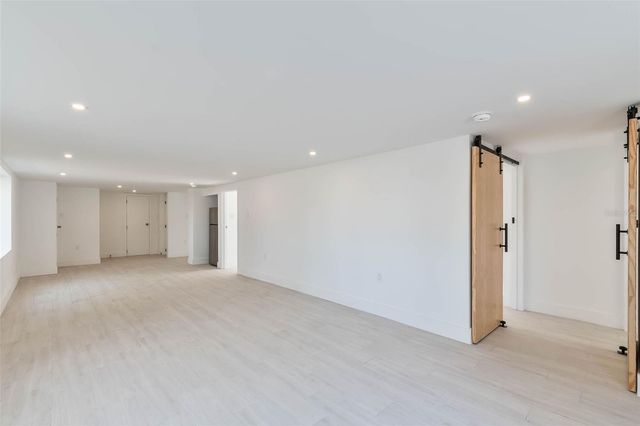 833 E 12TH AVENUE, New Smyrna Beach, FL 32169