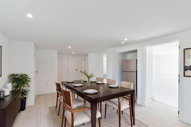 833 E 12TH AVENUE, New Smyrna Beach, FL 32169