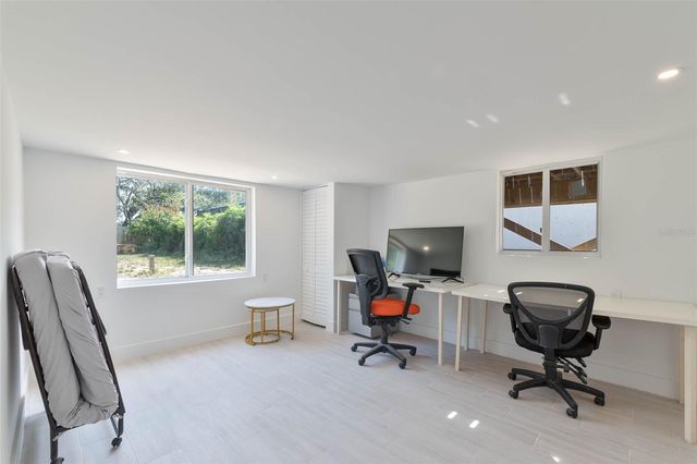 833 E 12TH AVENUE, New Smyrna Beach, FL 32169