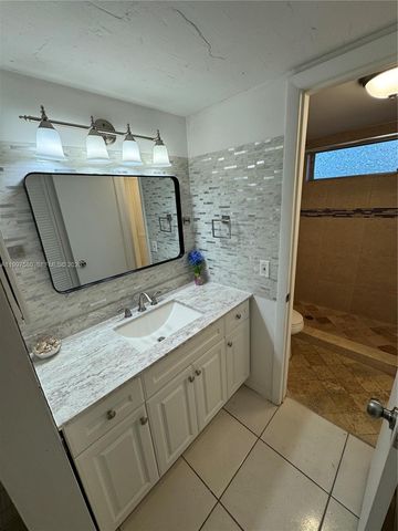 6150 NW 62nd St 106, Tamarac, FL 33319