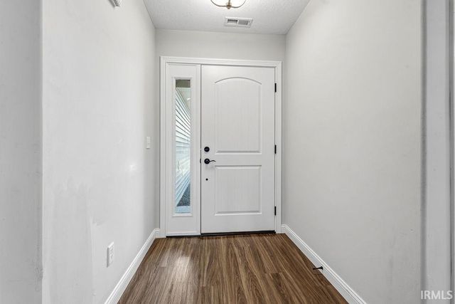 417 Gene Drive, Roanoke, IN 46783