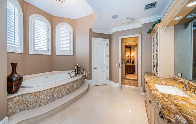 9209 SILVERTHORN ROAD, Largo, FL 33777